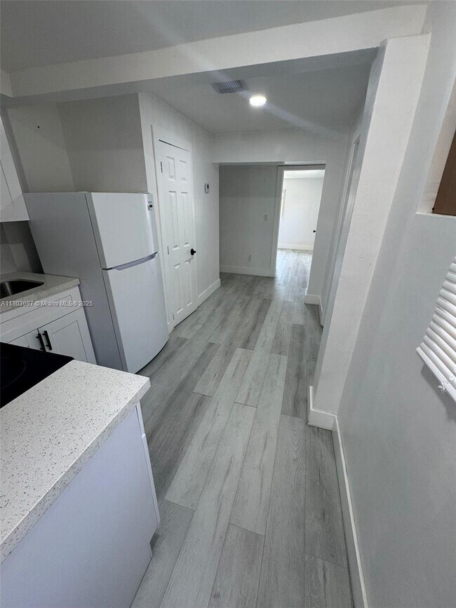 720 NW 56th St in Miami, FL - Building Photo - Building Photo