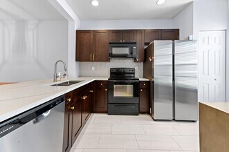 6435 Park Lake Cir in Boynton Beach, FL - Building Photo - Building Photo