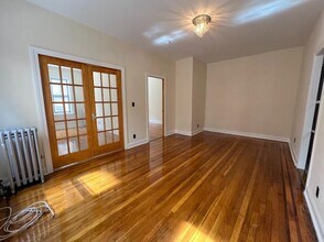 45-43 41st St in Queens, NY - Building Photo - Building Photo