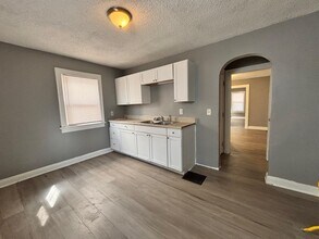 1091 S Champion Ave in Columbus, OH - Building Photo - Building Photo