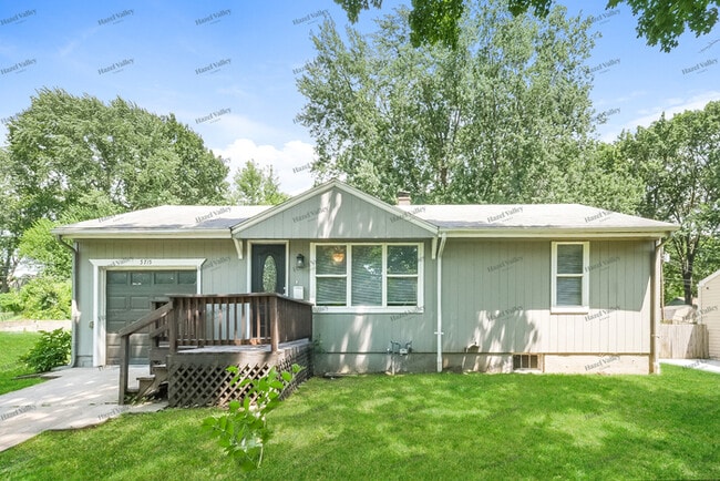property at 5715 Cedar Ave