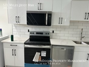 571 Myles Heidt Mnr in Saskatoon, SK - Building Photo - Building Photo