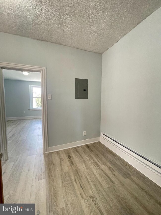 5113 N 13th St, Unit #3 in Philadelphia, PA - Building Photo - Building Photo