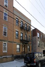 215 64th St in West New York, NJ - Building Photo - Building Photo