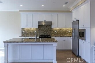 86 Rembrandt in Irvine, CA - Building Photo - Building Photo