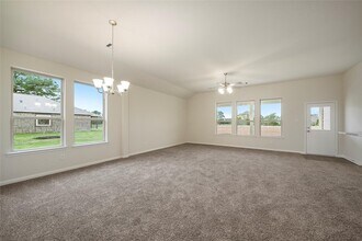 1435 Alice Dr in Beaumont, TX - Building Photo - Building Photo