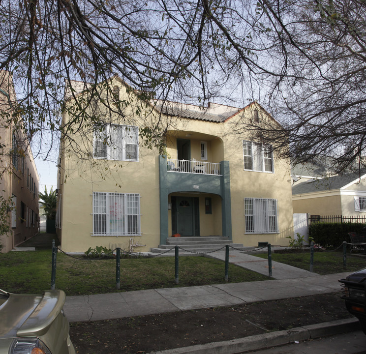 5615 Fernwood Ave in Los Angeles, CA - Foto de edificio