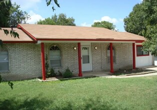 4530 El Simpatico St in San Antonio, TX - Building Photo - Building Photo