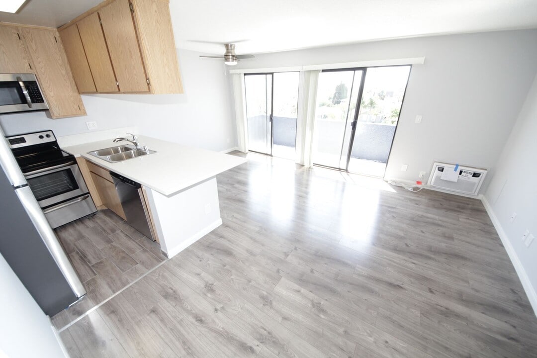 Amherst Heights, LLC in Los Angeles, CA - Building Photo