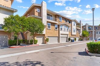 13051 Evening Creek Dr S, Unit 48 in San Diego, CA - Building Photo - Building Photo