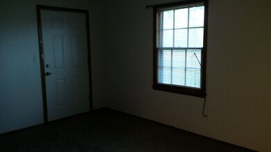 2020 W 9th St, Unit 1 in Lawrence, KS - Building Photo - Building Photo