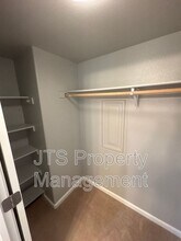 12400 Fair Oaks Blvd in Fair Oaks, CA - Building Photo - Building Photo