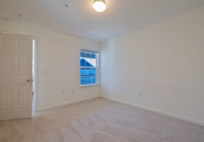 146 University Village Dr in Central, SC - Building Photo