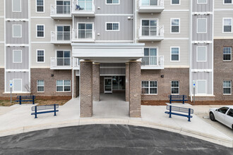 Georgetown Senior Apartments in Kernersville, NC - Building Photo - Building Photo