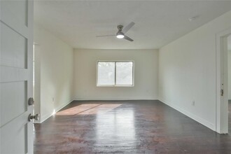 4203 Rusk St-Unit -4 in Houston, TX - Building Photo - Building Photo
