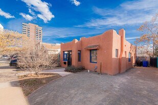 720 Marquette Ave NW in Albuquerque, NM - Building Photo