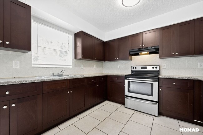 216 SW 4th Ave in Boynton Beach, FL - Building Photo - Building Photo
