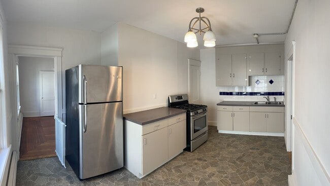 48 Grove Street, Unit 2nd Floor, Front