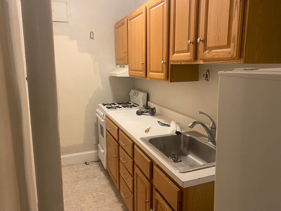 154 Summer St, Unit 1 in Somerville, MA - Building Photo