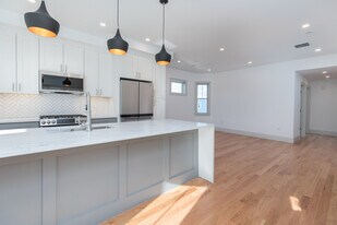 16 Church St, Unit 2 in Boston, MA - Building Photo