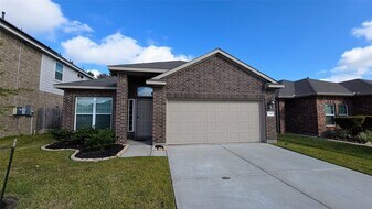 7846 Grand Louis Wy in Spring, TX - Building Photo