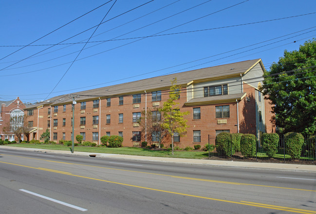 Enon Plaza in Dayton, OH - Building Photo - Building Photo