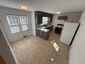 1058 Irving St in Winston-Salem, NC - Building Photo - Building Photo