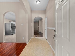 214 Mammoth Springs Ln in Dickinson, TX - Building Photo - Building Photo