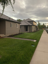 The 11 Elms in Redmond, OR - Building Photo - Building Photo