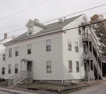 4 West St in Dudley, MA - Building Photo