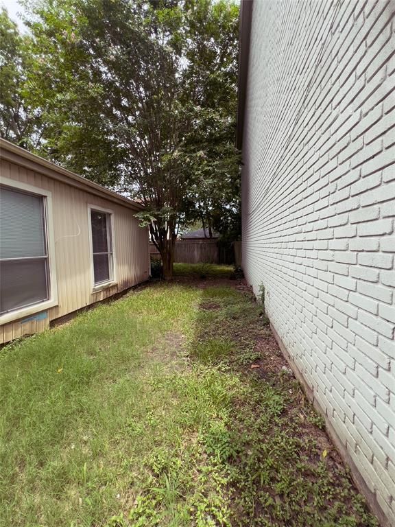 2827 Waypark Dr in Houston, TX - Building Photo - Building Photo