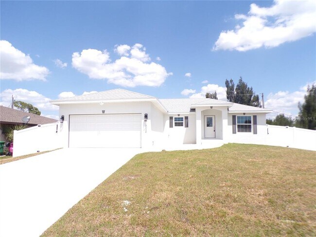 property at 3112 Pinetree St