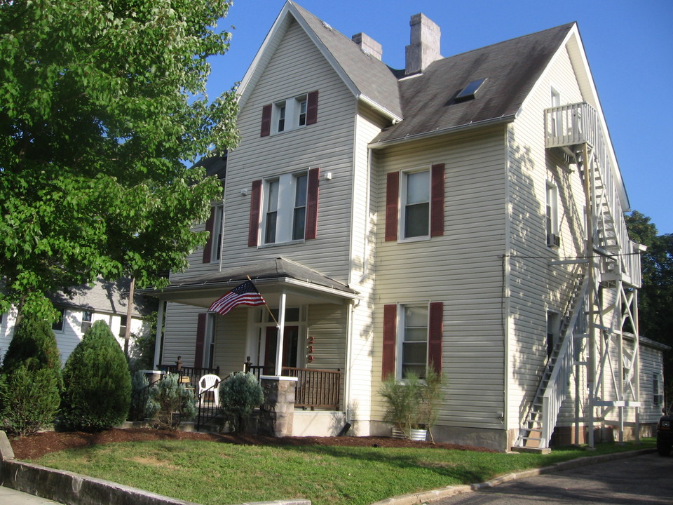 239 Vine St in Delanco, NJ - Building Photo