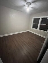 342 W 10th St in Pittsburg, CA - Building Photo - Building Photo