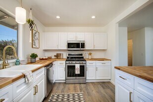 61737 Alta Mura Dr in Joshua Tree, CA - Building Photo