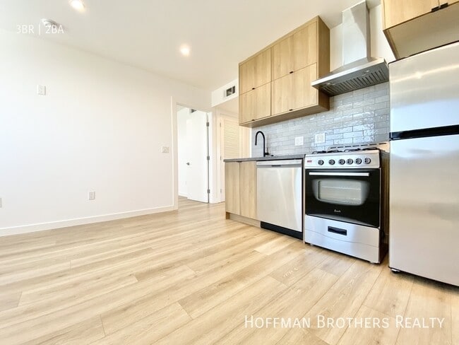 233 Rosemont Ave, Unit 1