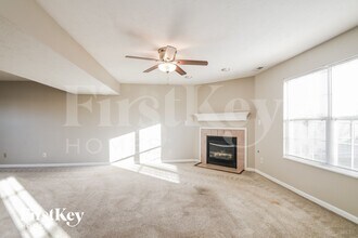1005 Quarterhorse Run in Bargersville, IN - Building Photo - Building Photo