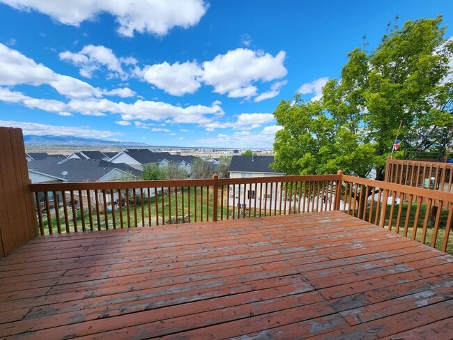 123 E Wayfield Dr in Draper, UT - Building Photo - Building Photo