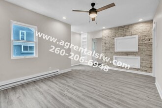 1235 Huestis Ave in Fort Wayne, IN - Foto de edificio - Building Photo