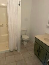 4470 Main St, Unit apartment 3 in Gasport, NY - Foto de edificio - Building Photo