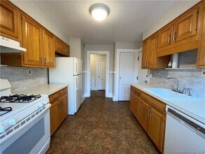 59 Colonial Rd in Stamford, CT - Building Photo - Building Photo