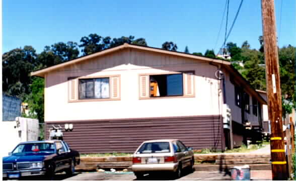 7628 MacArthur Blvd in Oakland, CA - Building Photo - Building Photo