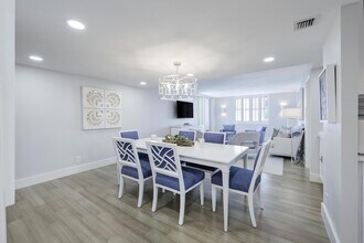 1701 S Flagler Dr, Unit APT 709 in West Palm Beach, FL - Foto de edificio - Building Photo