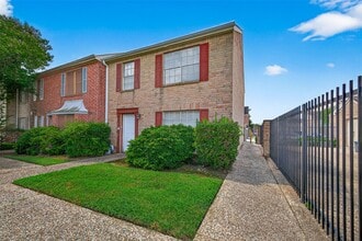 4064 Belle Park Dr in Houston, TX - Building Photo - Building Photo