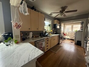 1517 W Church St in Champaign, IL - Building Photo - Building Photo