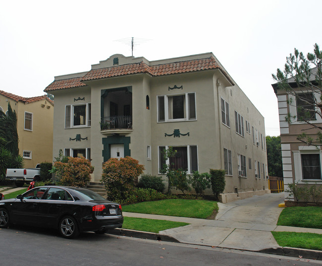 630 N Genesee Ave in Los Angeles, CA - Building Photo - Building Photo