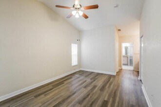 5148 NW 48th Ave in Coconut Creek, FL - Building Photo - Building Photo