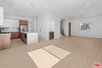 6505 Columbus Ave in Los Angeles, CA - Building Photo - Building Photo