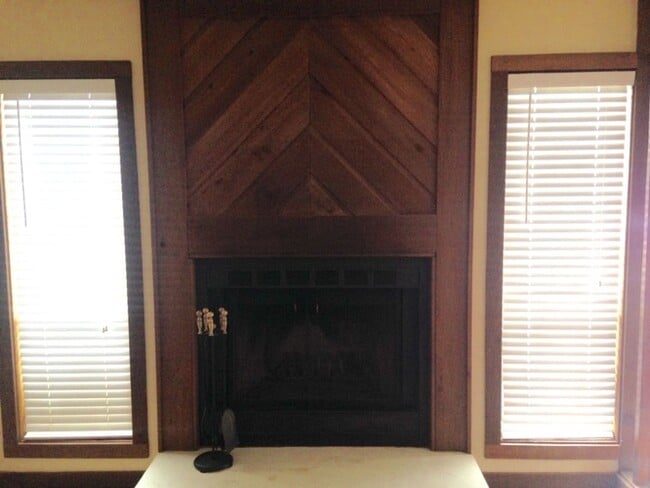 322 Rock Knoll Dr in Greenwood, SC - Building Photo - Building Photo