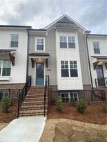 805 Green Sapling Trl in Suwanee, GA - Building Photo